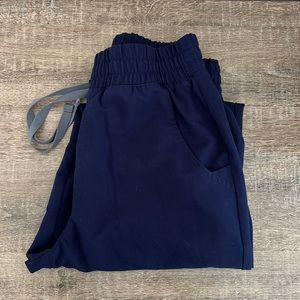 Fig joggers in navy size XS petite